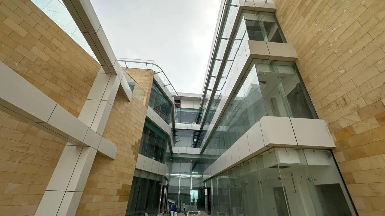 Intercontinent Hotel